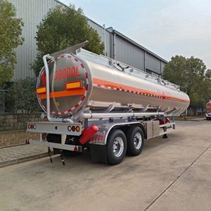 Semi-remorque citerne à carburant robuste à 2 essieux, capacité de 38 000 L, pour le transport de carburants inflammables et de pétrole - Product Image 3