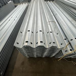 Barrera de Seguridad Vial de Alta Calidad, Resistente a la Corrosión, con Viga Corrugada, Galvanizada, Tipo W - Product Image 4