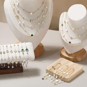 RINNTIN GMB GMN Classics Klaver Sieradenset 925 Sterling Zilver Schelp Parel 4-bladige Klaver Bloem Ketting Armbanden Set - Product Image 1