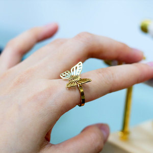 สร้อยคอผู้หญิง สร้อยคอผีเสื้อ ชุบทอง 18k สแตนเลสแท้ กันน้ำ ไม่ห<span class=keywords><strong>มอ</strong></span>ง รับทำโ<span class=keywords><strong>ล</strong></span>โก้ตามสั่ง - Product Image 4