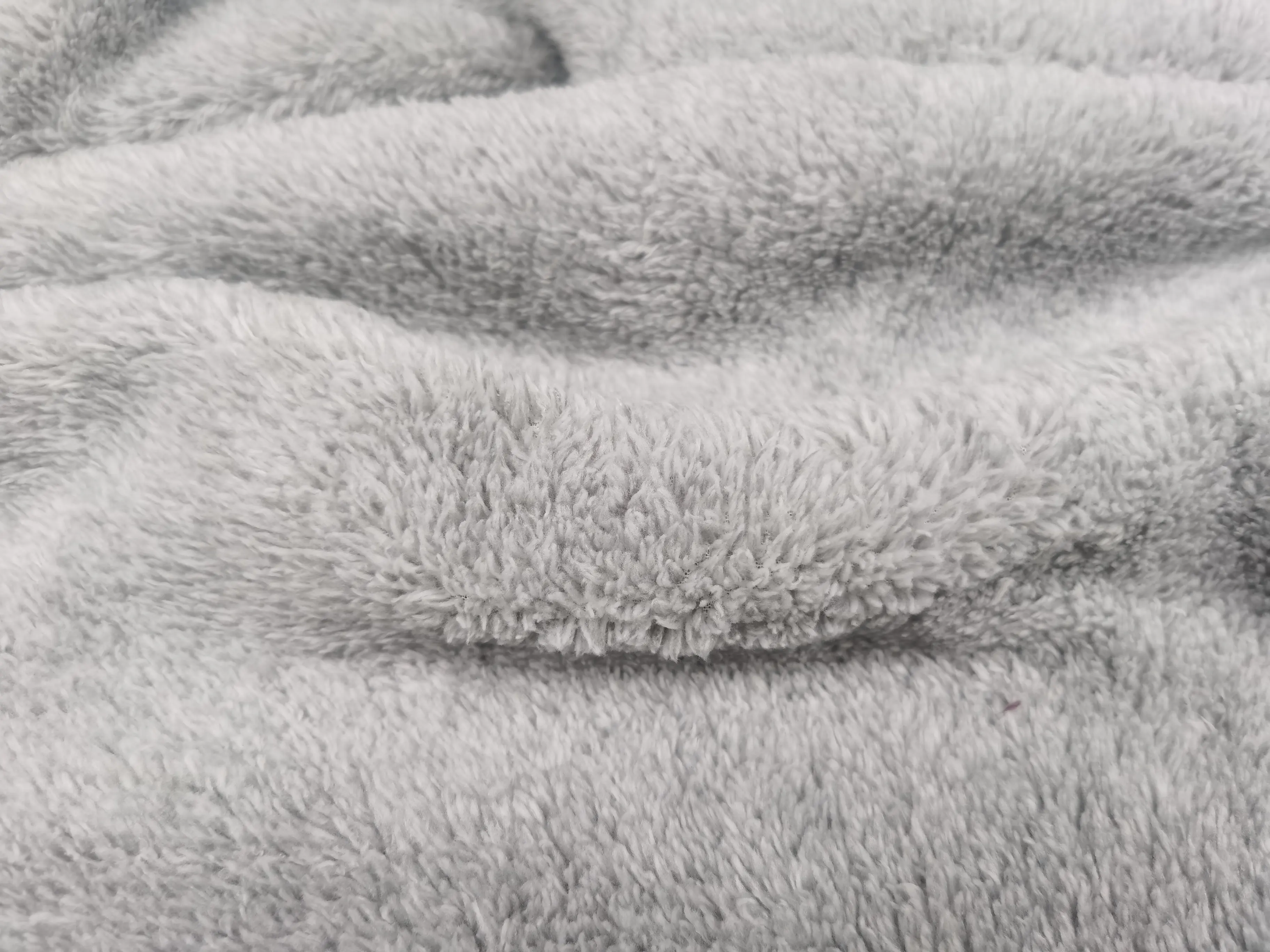 100% tessuto in flanella di poliestere tessuto su un lato elasticizzato Shu velveen divano materiale all'ingrosso per divano giocattolo abbigliamento