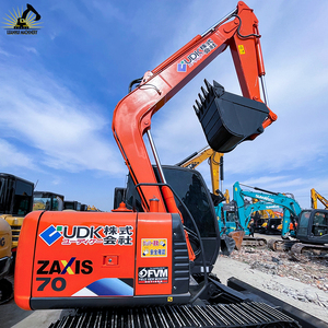 Excavadora usada Hitachi 70-3 versátil y maniobrable para proyectos de construcción residencial - Product Image 2
