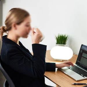 Lámpara de terapia LED de gran oferta para tratamiento de estado de ánimo SAD ABS Control táctil corporal Luz de atención médica mental para <span class=keywords><strong>trastornos</strong></span> <span class=keywords><strong>emocionales</strong></span> - Product Image 4