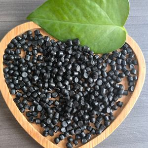 Vente en gros de granulés noirs à haute brillance de qualité alimentaire PP pour moulage par soufflage de films Produits en plastique Applications de tuyaux - Product Image 5