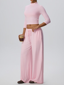 Ensemble de yoga 3 pièces : haut court à manches 3/4, pantalon large, tenue de sport extensible et confortable - Product Image 2