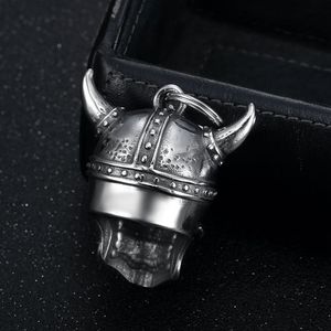 Pendentif casque de Viking en acier inoxydable, style rétro, unisexe, cadeau, yunnique - Product Image 3