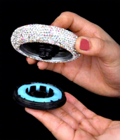Diffuseur d'air multifonctionnel pour voiture en forme de soucoupe volante, orné de strass : diamant blanc, diamant rouge, diamant noir, diamant gris, menthe, plastique naturel