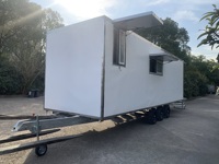 La Chine a fait la maison de remorque de caravane de conteneur expansé imperméable en fibre de verre remorquable