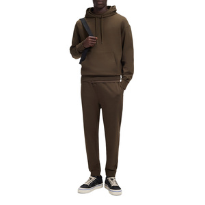 Chándal para hombre Velocity Focused diseñado para un movimiento fluido con una forma refinada y una apariencia moderna para el día a día. - Product Image 1