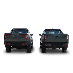 รถกระบะ HOWO 4x4 เครื่องยนต์ดีเซล แรงบิด 500-1000 นิวตันเมตร สำหรับงานหนัก ขับเคลื่อนบนพื้นที่ขรุขระ เหมาะสำหรับงานและขนส่ง - Product Image 5