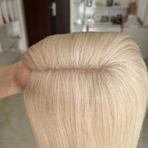 YF-2301 # Perruque russe vierge lisse pour femmes, densité 130 %, base mono 5x6, logo personnalisable, petits nœuds, vente en gros - Product Image 2