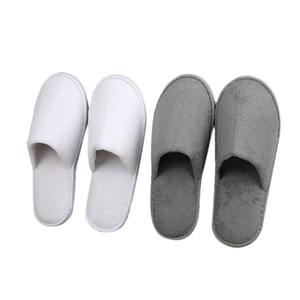 Одноразовые тапочки Star Hotel из утолщенного кораллового флиса с толстой подошвой и противоскользящим покрытием, с напечатанным логотипом, оптом для салонов красоты и гостевых домов - Product Image 5