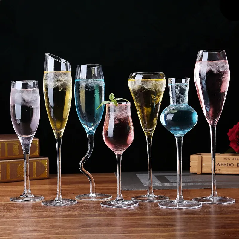 Depo klasik renkli kristal şampanya kadehi