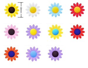 Abalorios de silicona con diseño de girasol para pulseras, bolígrafos, llaveros y collares - Product Image 4