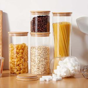 Récipients hermétiques faits à la main en verre borosilicate avec couvercle en bambou pour pâtes et céréales - Product Image 4