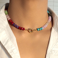 Collier ras du cou bohème tendance multicolore avec pierres précieuses, collier perlé en pierres colorées avec fermoir doré pour usage quotidien