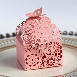 Caja de Regalo de Chocolate con Diseño de Mariposa Cortada con Láser, Caja de Dulces y Recuerdos - Product Image 1