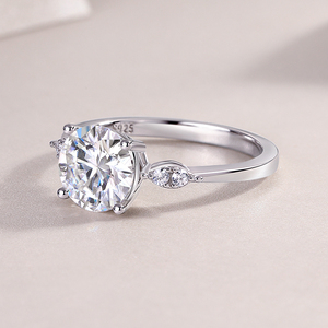 Wholesale Solitaire <strong>Cluster</strong> 925 Sterling Silver VVS1 <strong>Diamond</strong> Moissanite Engagement <strong>Ring</strong> Claw Setting <strong>Rings</strong> - Product Image 2