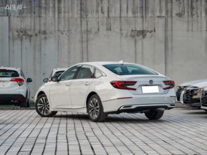 La Honda Accord 2.0L E:HEV Hybrid Sport Hybrid Leader 2022 est une berline hybride électrique de taille moyenne. - Product Image 4