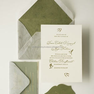Carte d'invitation de mariage classique de luxe, design élégant en relief, taille et couleur personnalisées, impression typographique, impression sur papier fantaisie - Product Image 3