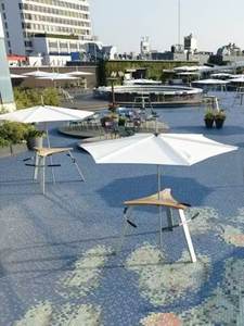 Juego de Barras Triangulares Integradas de Acero Inoxidable |   Mesa y Sillas Comerciales para Exteriores, Resistentes a la Intemperie, para Patios, Terrazas y Plazas - Product Image 5