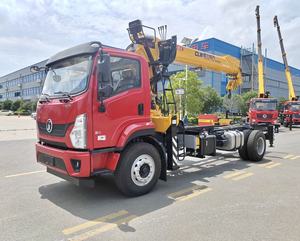 Grúa telescópica de 8 toneladas para camión, grúa hidráulica para camión, equipo de elevación primario con bomba y caja de cambios Zoomlion para sitios de construcción - Product Image 1