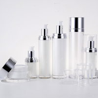 Logo personnalisé 30g/50g/15ml/30ml/50ml/100ml/120ml Boîte d'emballage cosmétique en acrylique Airless vide pour le visage bouteille de lotion crème