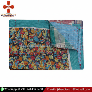 Venta al por mayor algodón Reversible Sari dormitorio ropa de cama hecha a mano estampado floral Gudri Manta - Product Image 1