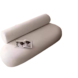 Sofá Seccional Minimalista Escandinavo em Cor Creme, Tecido Microfibra, Almofadas Preenchidas com Espuma, Braços Curvados, Pernas de Madeira - Product Image 1