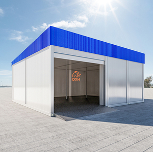 Maison conteneur modulaire pliable et étanche avec porte à volet roulant, utilisée comme <span class=keywords><strong>garage</strong></span> extérieur pour voiture ou local de stockage - Product Image 1