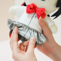 Peluche personnalisée OEM, design uniforme scolaire, fille anime, jouet en peluche doux, poupée en peluche assise, motif personnalisé, personnage anime en peluche