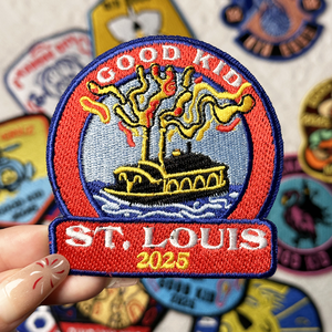 Tùy Chỉnh Thêu Dệt Logo Phim Hoạt Hình Thêu Các Bản Vá Lỗi Sắt Trên Ủng Hộ Vá Cho Quần Áo Hat - Product Image 1