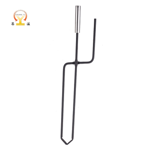 Juego de Herramientas para Chimenea de Metal Moderno con Palo para Leña, Pala y Pinzas - Product Image 4