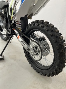 <span class=keywords><strong>Moto</strong></span> tout-terrain à essence 300cc Enduro <span class=keywords><strong>Moto</strong></span> <span class=keywords><strong>Cross</strong></span> pour adultes, divertissement avec une vitesse maximale de 61-80 km/h - Product Image 3