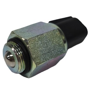 KL el XS4T15520AA es adecuado para el interruptor de luz de marcha atrás FORD Mondeo - Product Image 1
