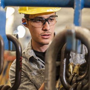 سدادات أذن سيليكونية لتقليل الضوضاء بنسبة 29 ديسيبل، حماية للأذن، خيار بسلك، ألوان مخصصة، تغليف في أكياس بلاستيكية أو علب ملونة - Product Image 5