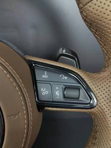 Volant personnalisé en cuir perforé marron//fibre de carbone à <span class=keywords><strong>3</strong></span> branches avec palettes de changement de vitesse pour <span class=keywords><strong>Audi</strong></span> A3/A4/A5/A6/Q3/Q5/Q7/Q8/S/RS - Product Image 6