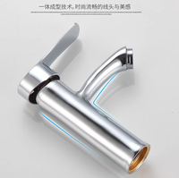 Robinet de cuisine moderne classique à poignée unique en plastique et acier inoxydable, avec valve en céramique, pour eau chaude/froide, directement de l'usine
