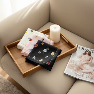 Foulard Quadrato Floreale 70x70cm Ricamato, Accessorio Moda Donna - Product Image 3