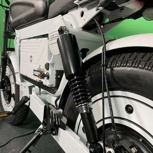 Vélo de montagne avec batterie au lithium 48V, moteur à moyeu arrière, City SK-1 (1500w), blanc, batterie intégrée 30Ah/60Ah - Product Image 2