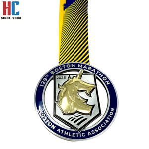 Medaglia Sportiva Personalizzata in Metallo per la 129a Maratona di Boston, Placcata in Oro con Nastro 3D e Logo Personalizzato Pantone, 20 Anni di Esperienza di Fabbrica - Product Image 2