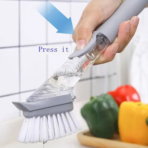 Brosse de nettoyage de cuisine en gros 2-en-1 avec long manche, éponge à vaisselle et distributeur de savon amovible - Product Image 2