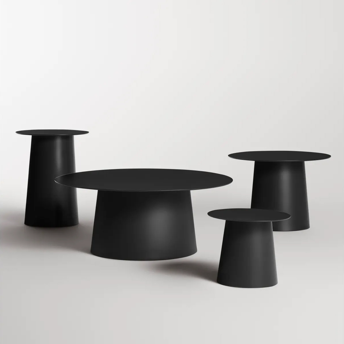 Danish Designer Trendy Small Metal Coffee Table European Living Room Side Table for Milk Tea Dessert Shop Outdoor Corner Use