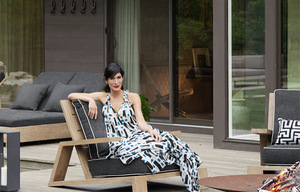 Elegante <span class=keywords><strong>e</strong></span> Robusto Set da Pranzo in Legno di Teak con Tavolo <span class=keywords><strong>e</strong></span> <span class=keywords><strong>Sedie</strong></span> per Arredamento Esterno, Ideale per Cortili <span class=keywords><strong>e</strong></span> <span class=keywords><strong>Occasioni</strong></span> Quotidiane o Speciali - Product Image 3