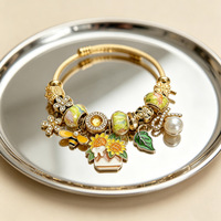 Bracelet Fanhua Jewelry Tiktok, best-seller, étanche, en acier inoxydable plaqué or, motif tournesol et abeille.