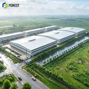 โรงงานผลิตโครงสร้างเหล็กสำเร็จรูปแบบโมดูลาร์ โกดังเก็บสินค้าแบบ Clear Span ความสูงเพดานกว้าง สำหรับสถานที่ผลิตและจัดเก็บ - Product Image 1