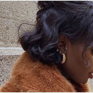 Gioielli permanenti da donna 18k oro placcato in ottone cornetto orecchino di fascia alta <span class=keywords><strong>bigiotteria</strong></span> delicato orecchino all'ingrosso - Product Image 4