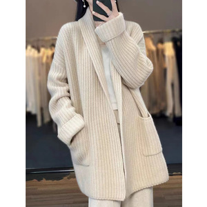 Estilo coreano Elegante Mid-Length <span class=keywords><strong>Loose</strong></span> Knitted Thickened Jacket para Mulheres Outono Inverno Tamanho Grande Camisola <span class=keywords><strong>Cardigan</strong></span> Frente Longo - Product Image 2