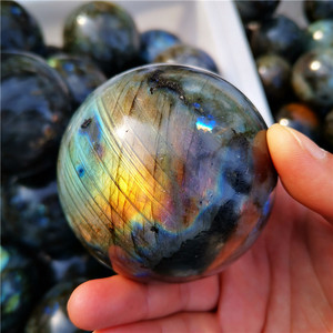 थोक उच्च गुणवत्ता के लिए labradorite पत्थर क्रिस्टल गेंद सफेद क्षेत्र गेंद क्रिस्टल बॉल सजावट 40mm