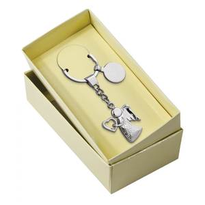 Portachiavi Personalizzato in Metallo a Forma di Cuore d'Angelo con Apribottiglie - Product Image 2